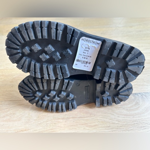 NWT Steve Madden - Girl’s size 3 boots/shoes - Picture 11 of 12